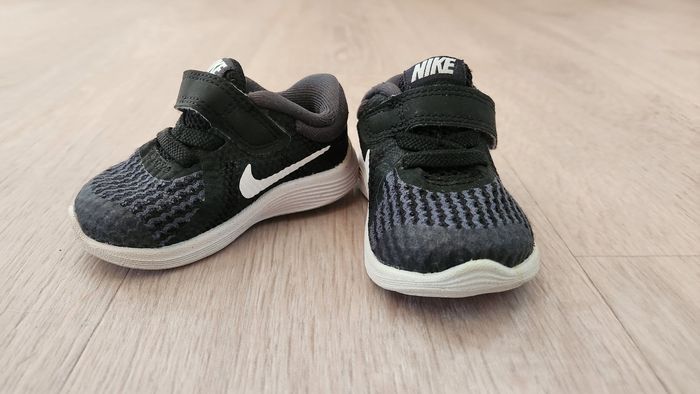👟 Nike noires bébé mixte