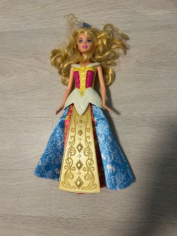 Poupée Barbie 