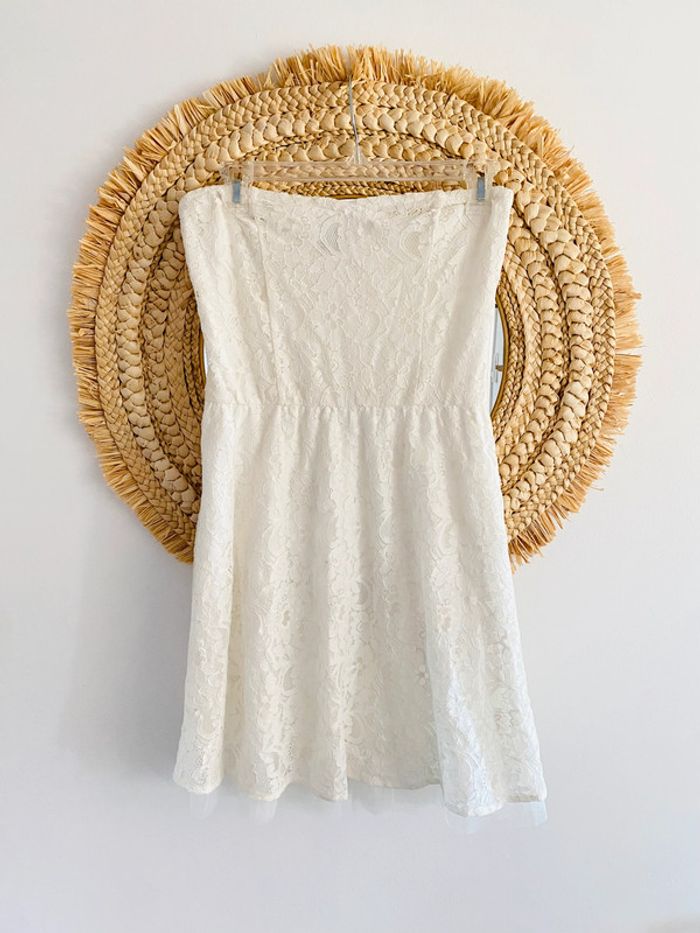 Robe bustier blanche dentelles parfait état Pimkie taille M - photo numéro 2