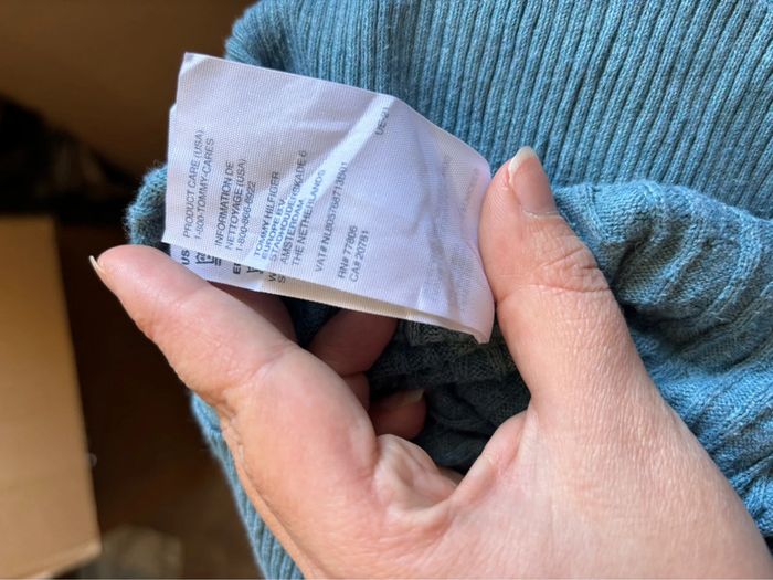 Pull col V bleu Tommy Hilfiger - photo numéro 13