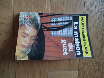 Livre la maison du guet