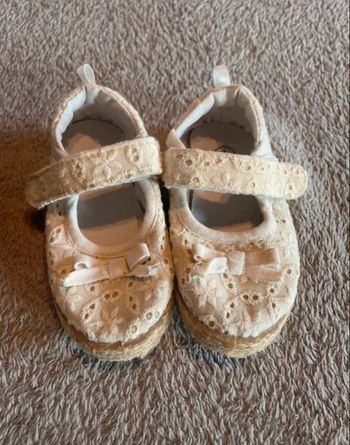 chaussures bébé fille Gémo, pointure 21 - style dentelle & espadrille