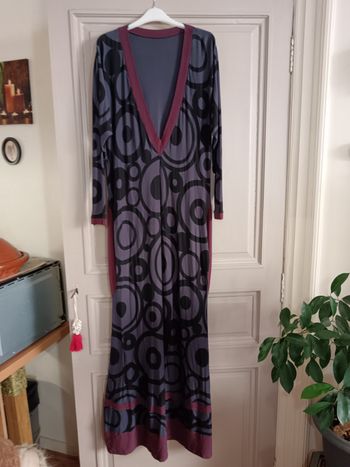 Très longue robe motifs 