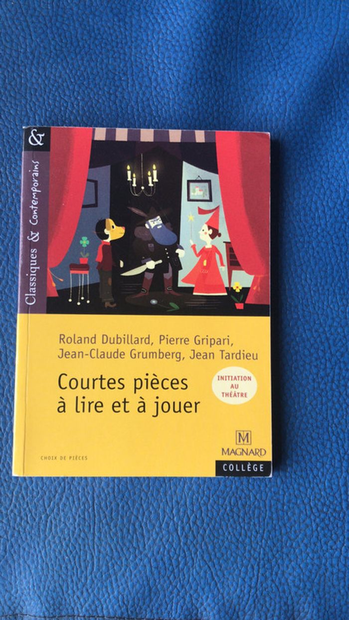 Livre collection collège courtes pièces à lire et à jouer