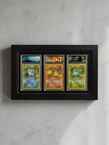 Triplette Pokémon 25 Ans Celebrations FR Gradée 9.5 CollectAura – Dracaufeu Florizarre Tortank – Set de Base