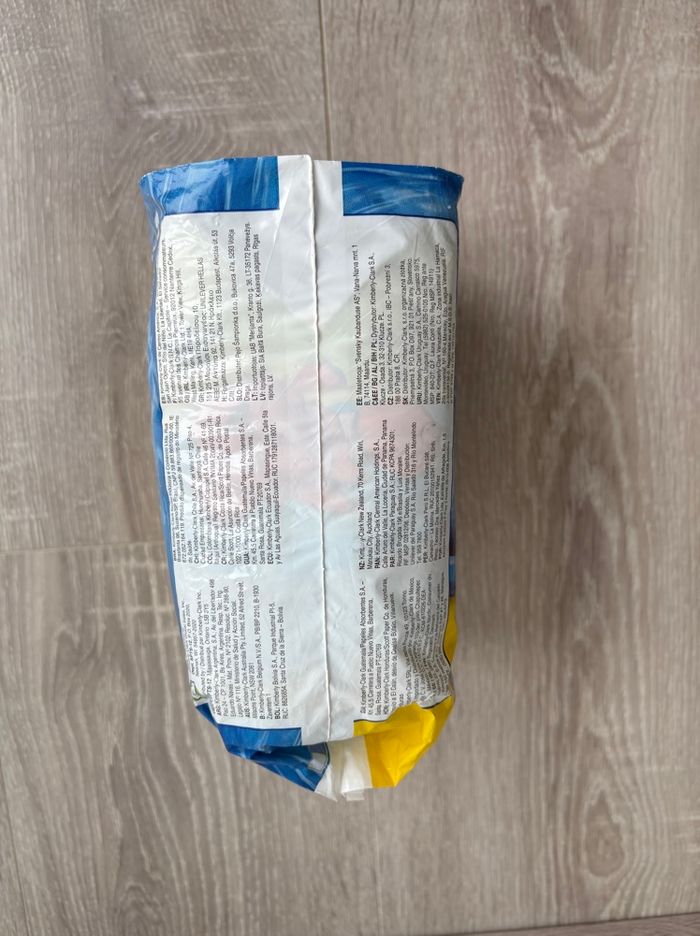 Couches de bain Huggies XS 3-6kg - photo numéro 5