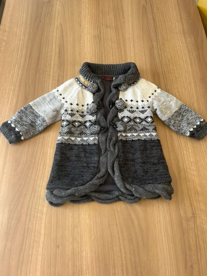 Magnifique gilet épais catimini taille 3 ans