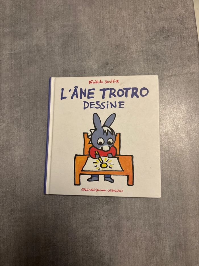 Livre l’âne, Trotro, dessine