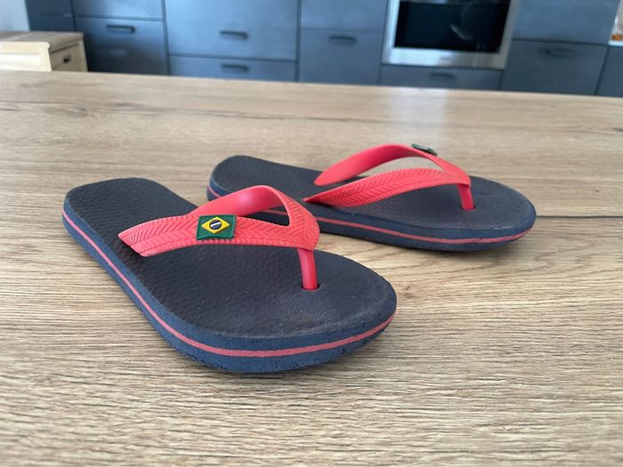 Tongs taille 30/31 - photo numéro 2