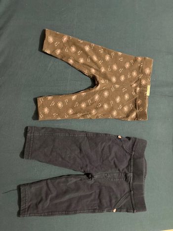 Lot de 2 pantalons fille T6 et 9 mois