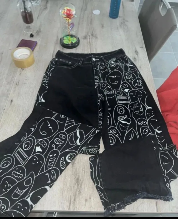 🎨 Pantalon artistique noir et blanc 🎨