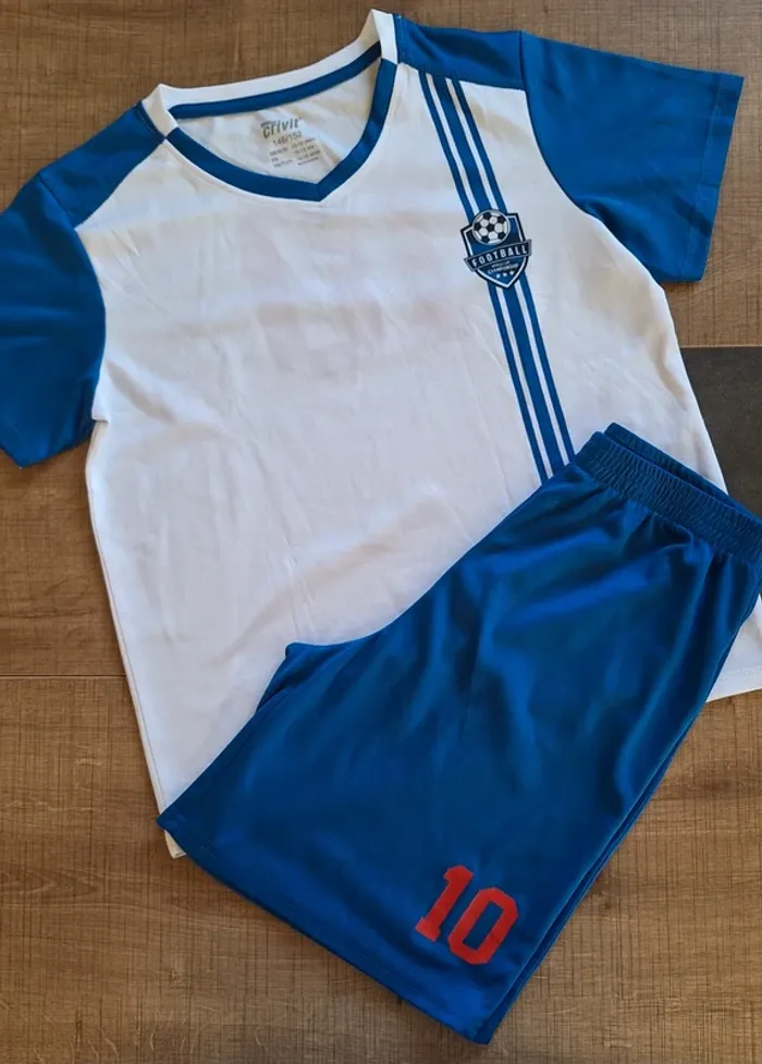 Tenue de foot 10/12 ans blanche et bleue - photo numéro 2