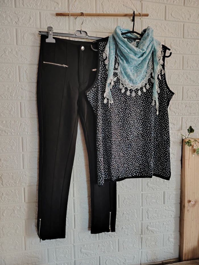 Ensemble pantalon noir, débardeur et foulard - photo numéro 2