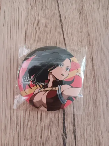 Badge momo mha my hero academia