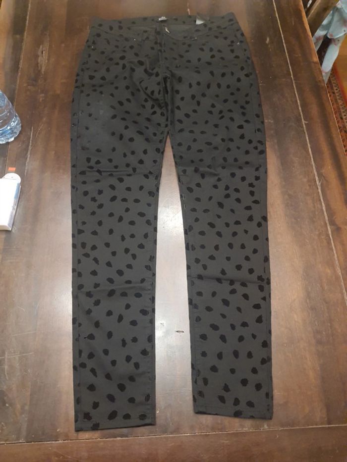 Pantalon noir coupe jeans H&M eur 40 - photo numéro 2