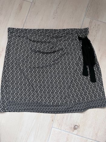 Mini jupe souple élastique cache cache taille 40