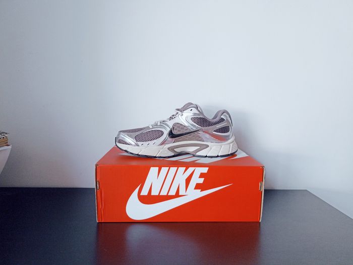 Nike V5 RNR – Taille 44 – Neuves & Authentiques - photo numéro 3