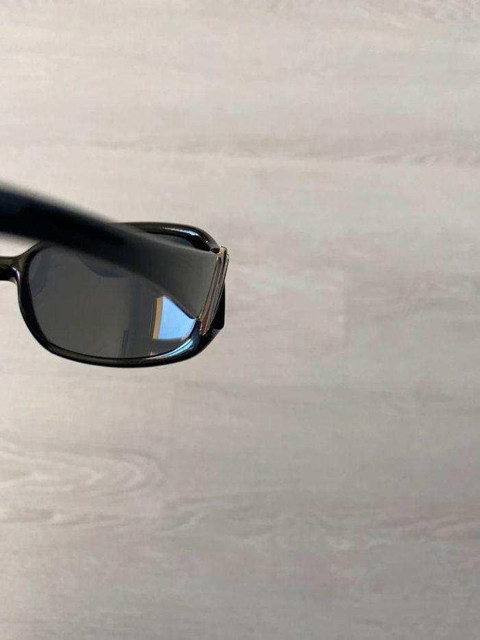 Lunettes de soleil - photo numéro 3