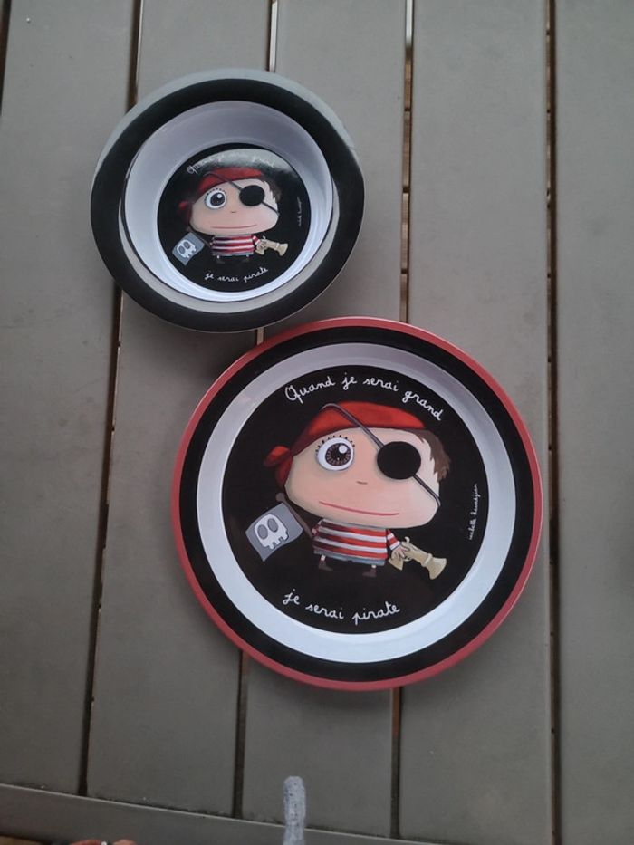 Lot vaisselle pirate