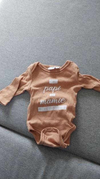 Body chez mamie et papi