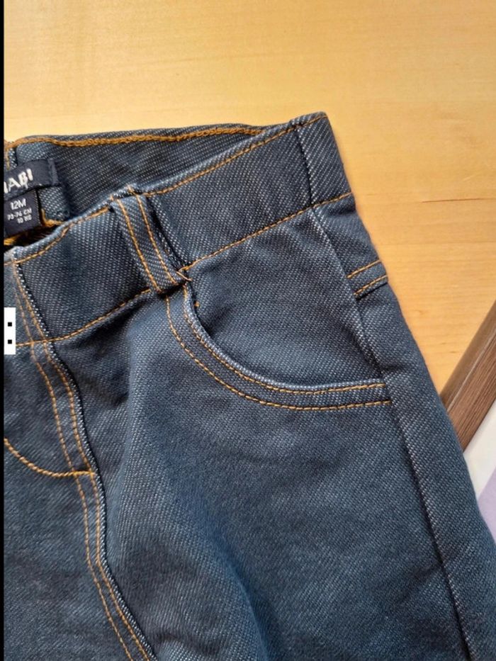 Jean pour fille taille 12mois marque Kiabi en très bon état - photo numéro 4