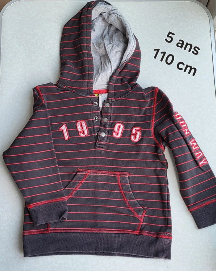 Sweat-shirt