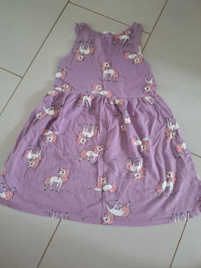 Robe 6/8 ans - photo numéro 2