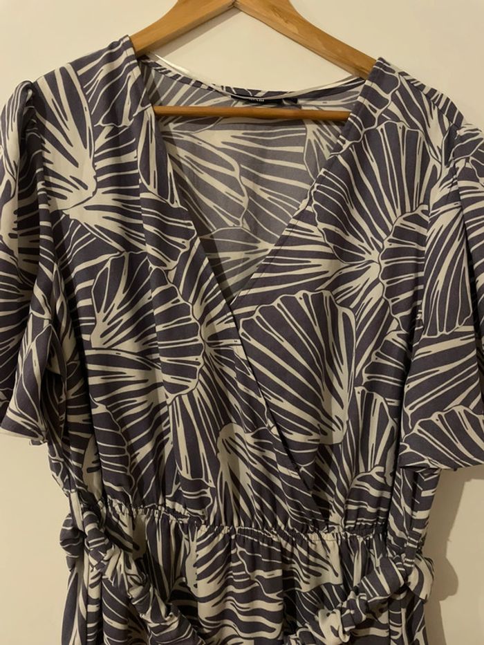 Robe trapèze avec ceinture taille haute Col V manches courtes - photo numéro 3