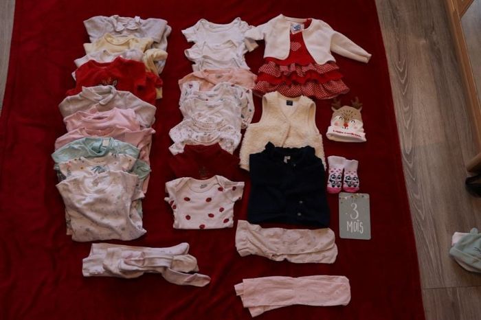 Lot de 31 vêtements