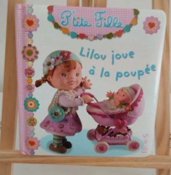 Lilou joue à la poupée édition Fleurus