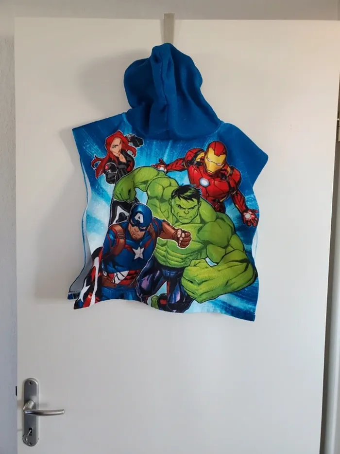 Poncho avengers marvel bébé - photo numéro 2
