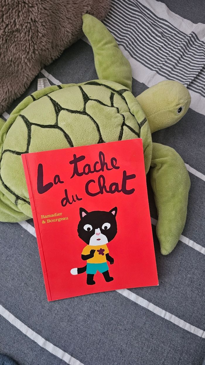 La Tâche du chat – École des Loisirs – 2/4 ans – Très bon état - photo numéro 2