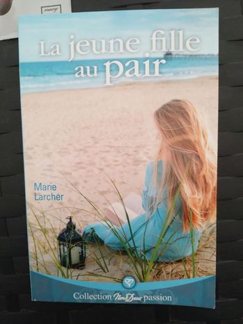 Livre nous deux la jeune fille au pair