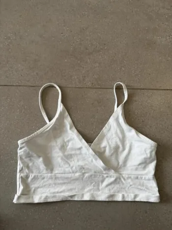 Haut blanc FB sister, taille M, très bon état