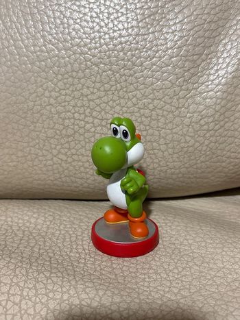 Amiibo Yoshi