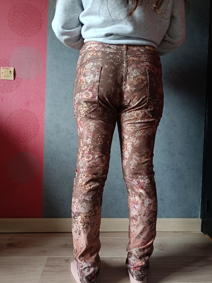 Jeans please - photo numéro 3