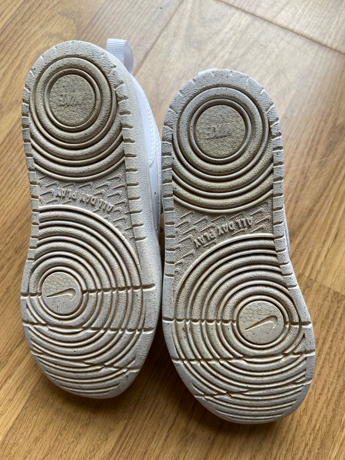 Baskets  Nike - photo numéro 3