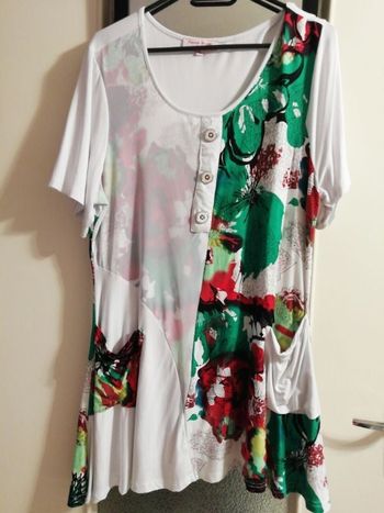 Très jolie Tunique colorée