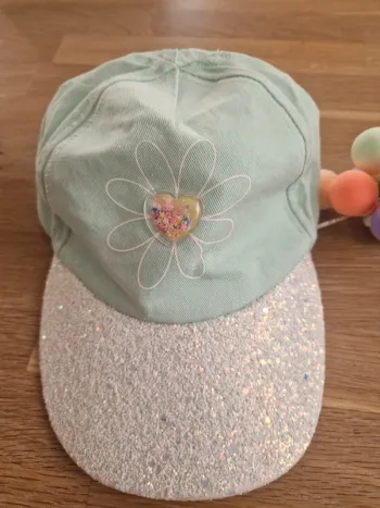 Casquette vert d'eau à paillettes T.52cm