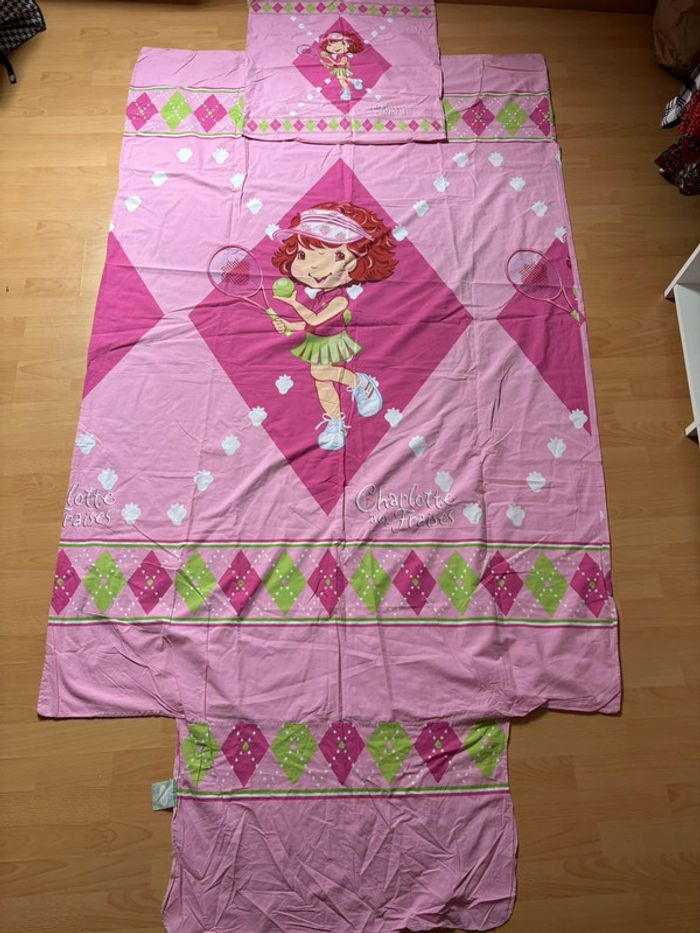 Parure de lit charlotte aux fraises