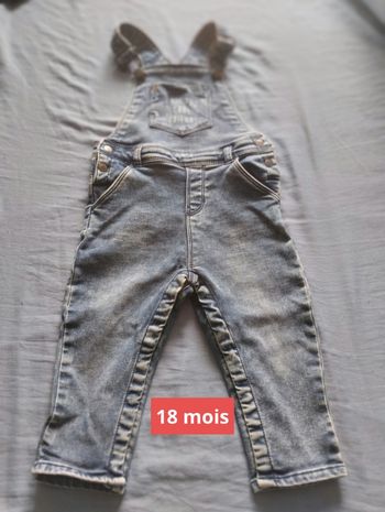 Salopette taille 18 mois