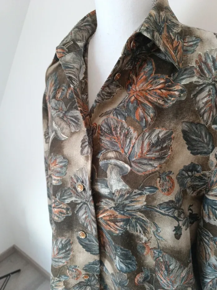 Chemise vintage faite main oversize imprimé feuillage – Pièce unique – T. M/L - photo numéro 4