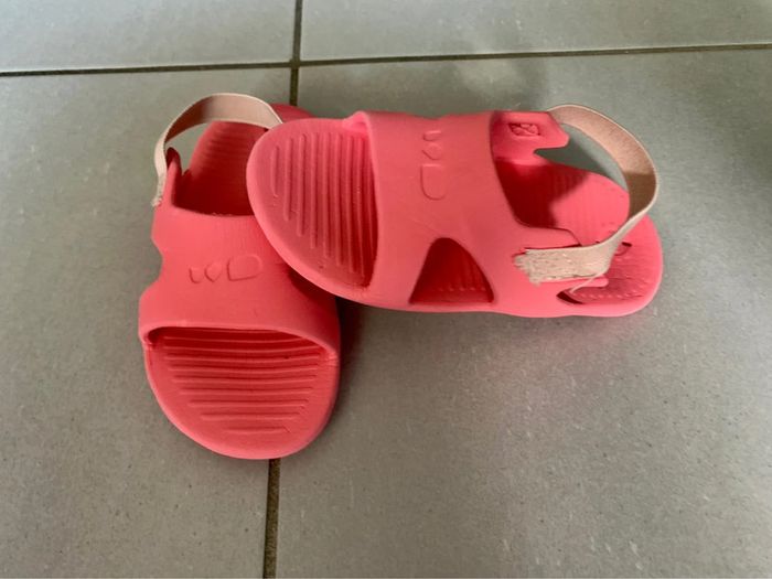 Claquettes taille 23-24