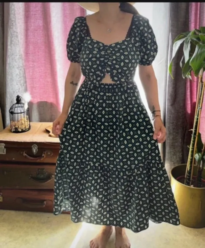 Très jolie Robe à dos ouvert , taille 40, Neuf - Naf Naf - photo numéro 6