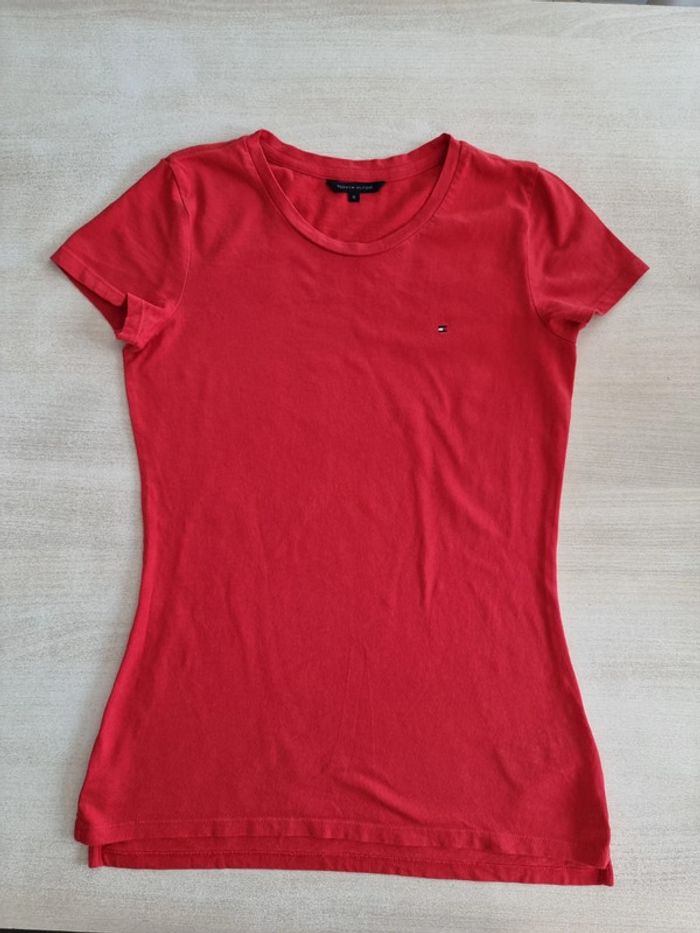 T-shirt rouge Tommy Hilfiger - Taille M