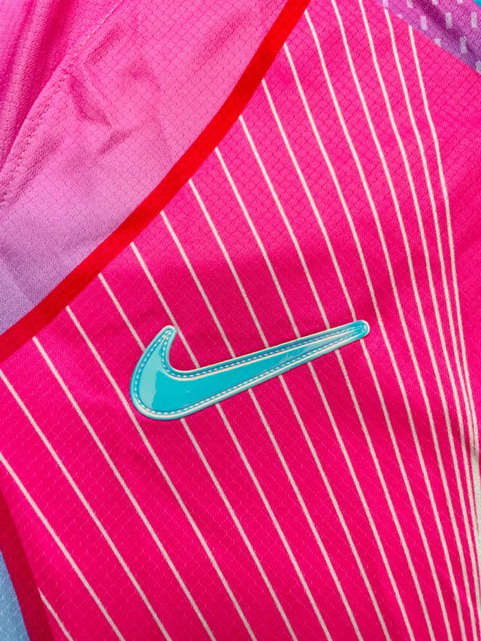 Maillot concept foot Barça rose taille S - photo numéro 5