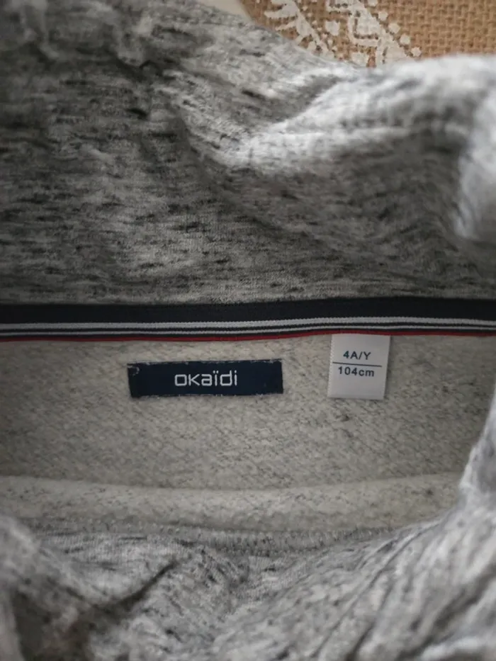 Pull / sweat free Okaïdi 4ans - photo numéro 2