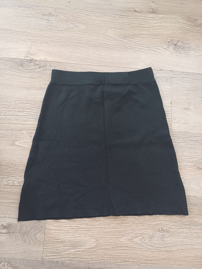 Jupe noir en laine motif fleur neuve - photo numéro 4