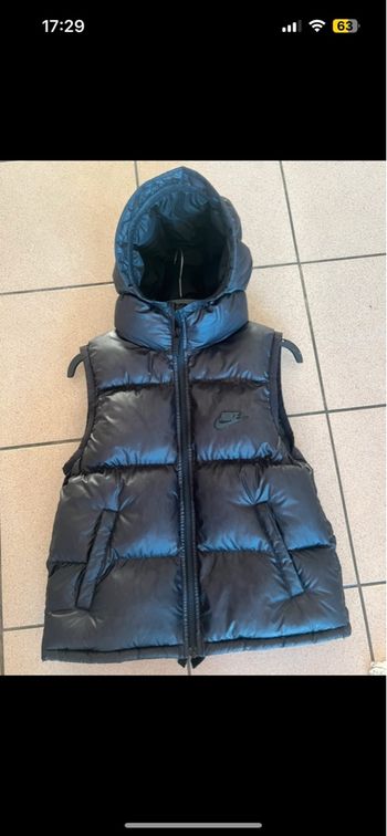 Doudoune manche courte Nike