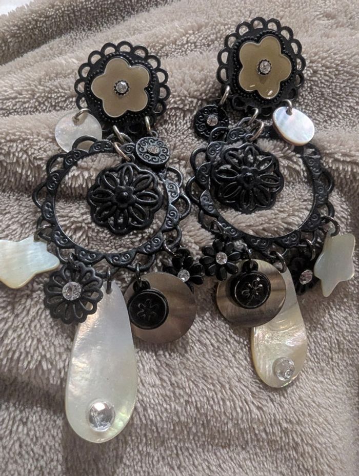 Grandes boucles d'oreilles - photo numéro 2